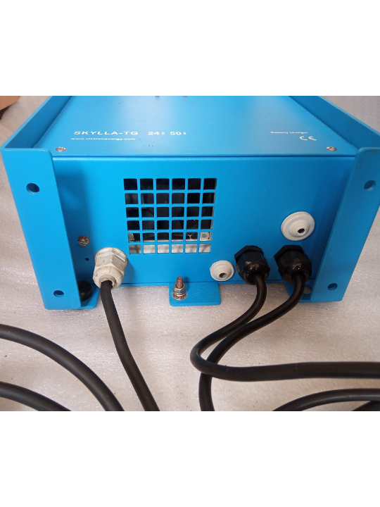 Victron Energy Skylla‑TG Charger 24/50, 24/80, 24/100, 48/25, 48/50 5 Victron Energy Skylla‑TG Charger 24/50, 24/80, 24/100, 48/25, 48/50 - Image 4